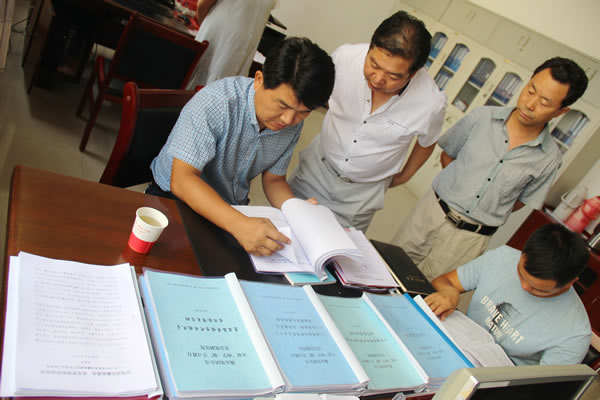 市交通運(yùn)輸局黨組書記、局長馬潤同志對隴運(yùn)集團(tuán)公司全面從嚴(yán)治黨及黨風(fēng)廉政建設(shè)進(jìn)行專題調(diào)研