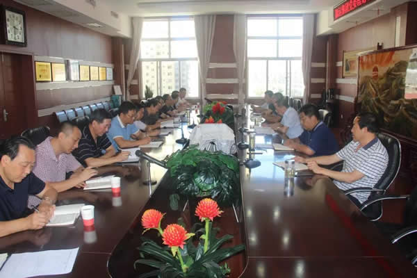 隴運集團(tuán)公司黨委理論學(xué)習(xí)中心組召開2019年度第三次學(xué)習(xí)（擴(kuò)大）會議